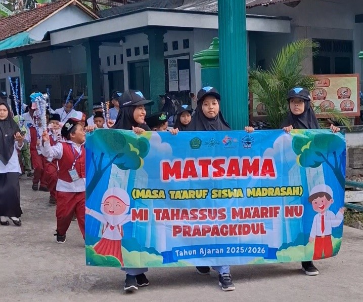 MI Tahassus Ma`arif NU MATSAMA 2025: Sambut Siswa Baru dengan Semangat dan Antusias di MI Tahassus Maarif NU Prapagkidul